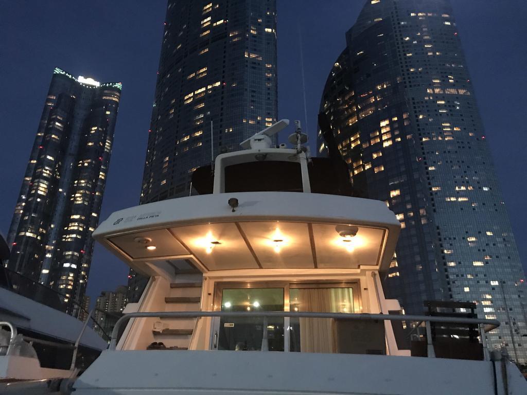 Hotel Sea And Yacht Busan Esterno foto