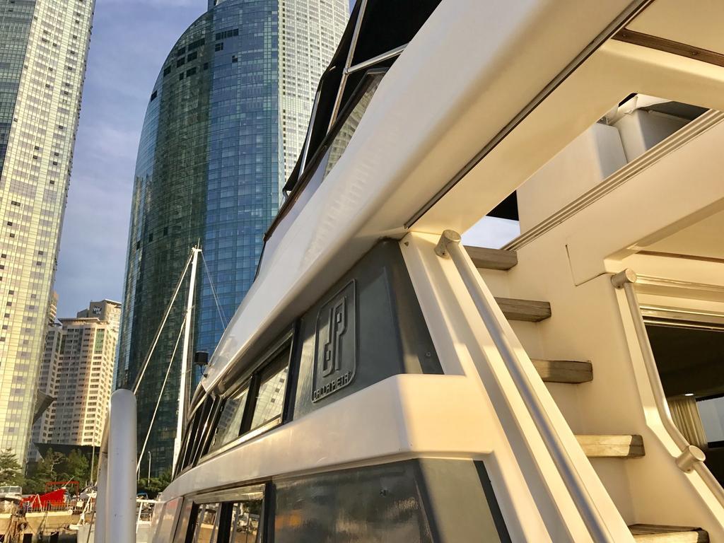 Hotel Sea And Yacht Busan Esterno foto