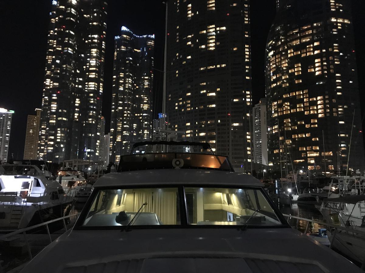 Hotel Sea And Yacht Busan Esterno foto