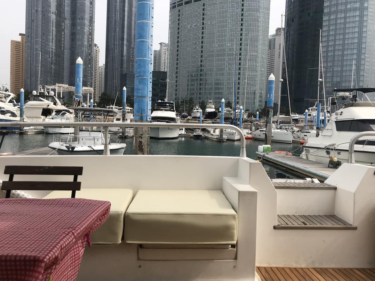 Hotel Sea And Yacht Busan Esterno foto